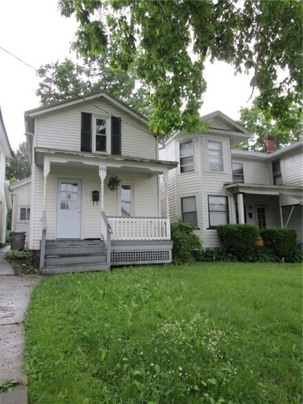 446 Poplar St, Meadville, PA 16335