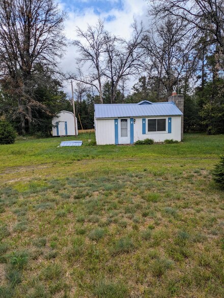 2887 E M-72 Hwy, Grayling, MI 49738