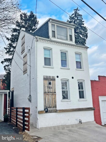 765 Hager Alley, Lancaster, PA 17603