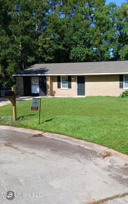 5736 Eastwood Dr, Moss Point, MS 39563