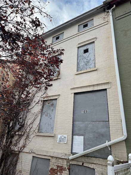 169 Chambers St, Newburgh, NY 12550