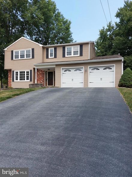 13 Heatherwood Hill, Eagleville, PA 19403