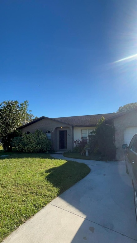 901 Heron Ave, Fort Pierce, FL 34982