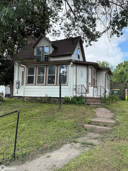 205 W Briney St, What Cheer, IA 50268