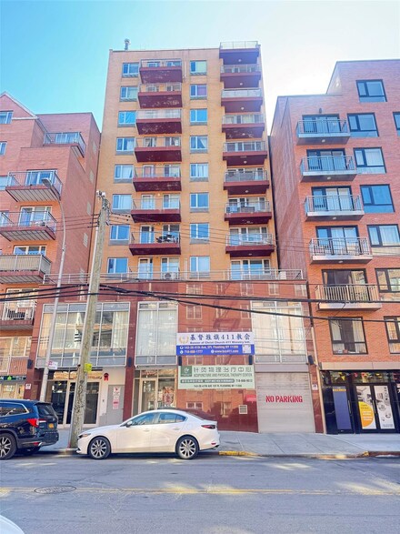 143-26 41st Ave Unit 10C, Flushing, NY 11355