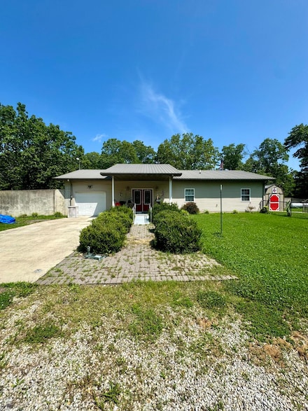 6925 State Route 17, West Plains, MO 65775