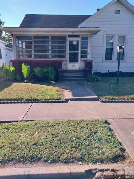 1007 N 10th St, Vincennes, IN 47591
