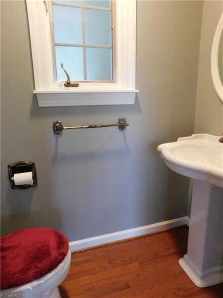172 Cadle Ford Rd, Mount Airy, NC 27030