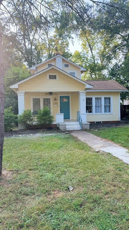 135 Walker Ave, Nacogdoches, TX 75961
