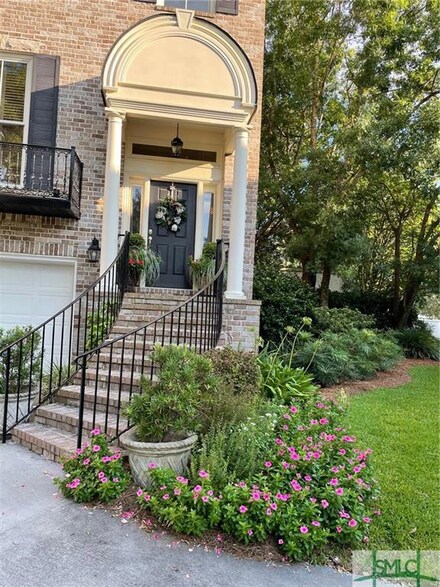 70 Palmer Blvd, Savannah, GA 31410