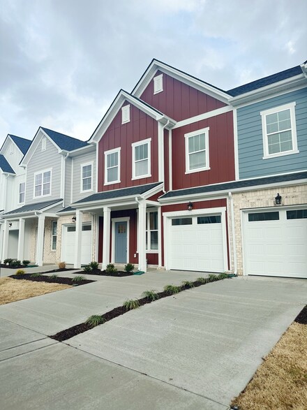 317 Carver Connection, Lebanon, TN 37087
