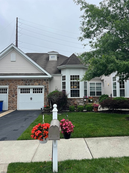 86 Ables Run Dr, Absecon, NJ 08201