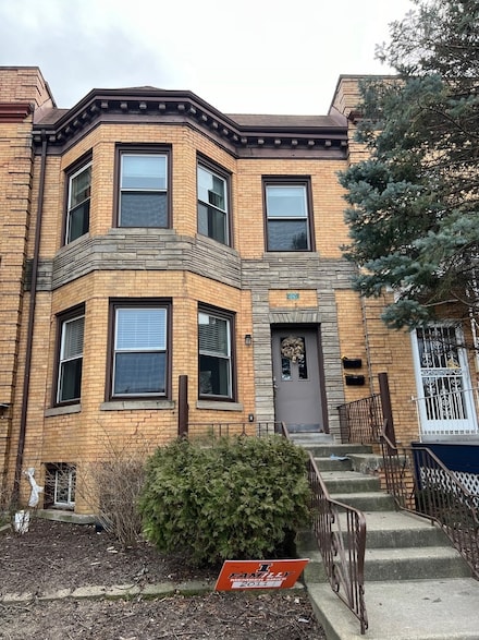806 Main St, Evanston, IL 60202