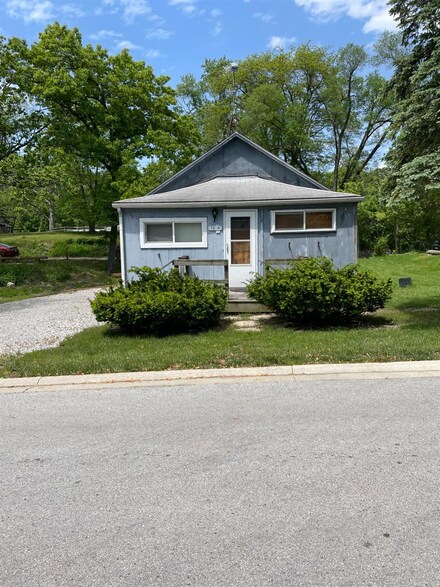 7508 W 127th Place, Cedar Lake, IN 46303