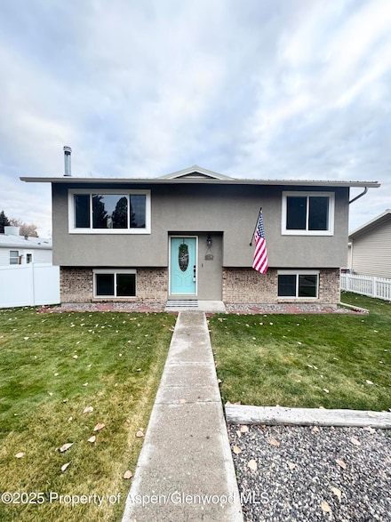 864 Hill St, Meeker, CO 81641