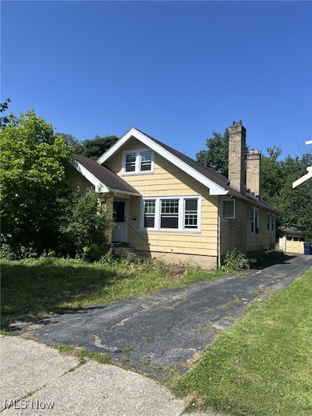 1486 Middleton Rd, Cleveland, OH 44121