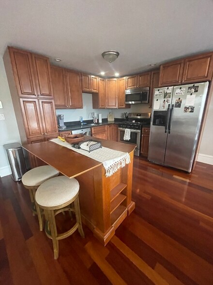 719 E 4th St Unit 3, Boston, MA 02127