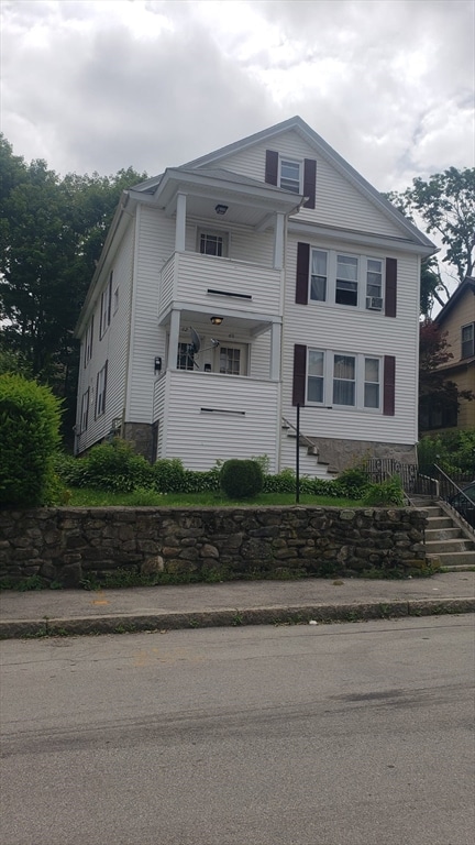 60 Everard St, Worcester, MA 01605