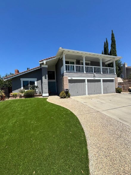 2797 Boncheff Dr, San Jose, CA 95133