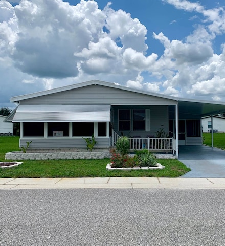 41232 Whitmer Dr, Zephyrhills, FL 33540