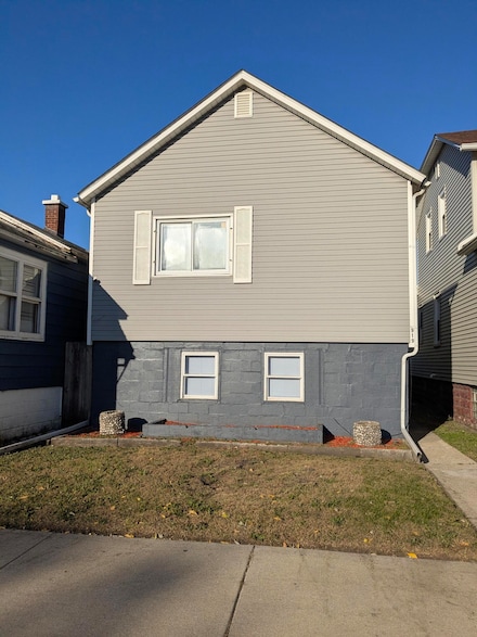 919 Sibley St, Hammond, IN 46320