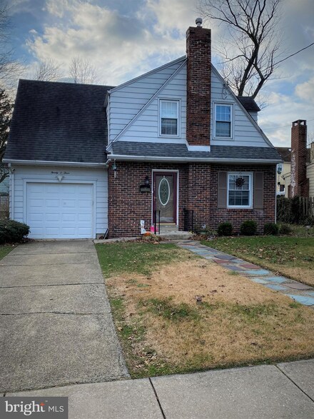 2003 Horner Ave, Pennsauken, NJ 08110