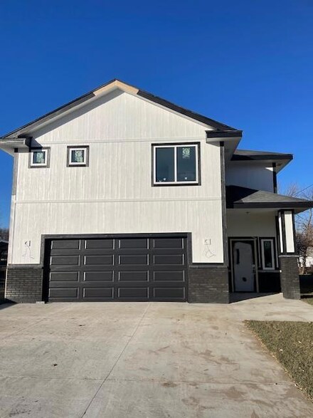 4046 Avenue D, Council Bluffs, IA 51501