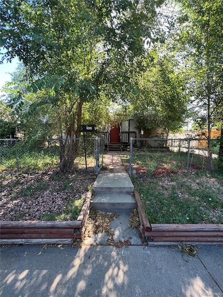 2080 Emporia St, Aurora, CO 80010