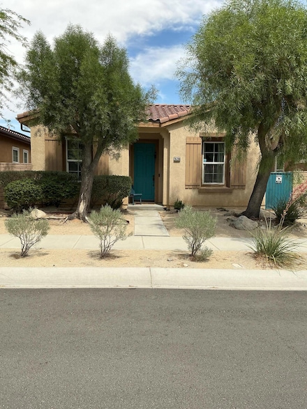 26288 Rio Oso Rd, Cathedral City, CA 92234