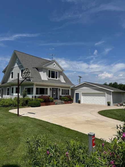 3338 W Abbey Rd, Hart, MI 49420