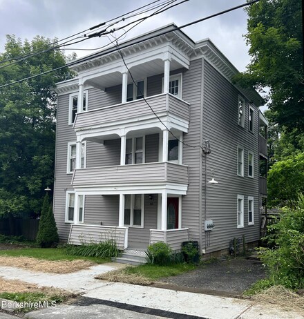 83 W Union St, Pittsfield, MA 01201