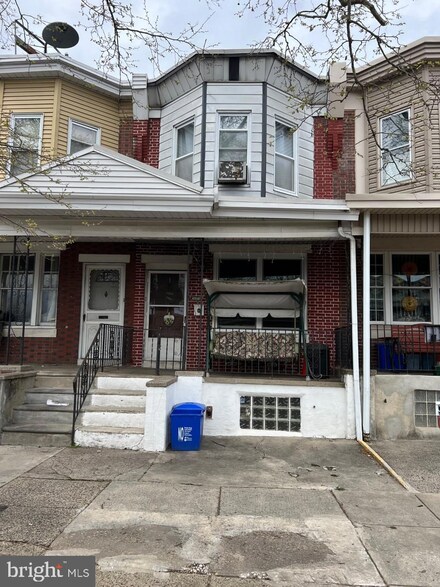 5318 Penn St, Philadelphia, PA 19124