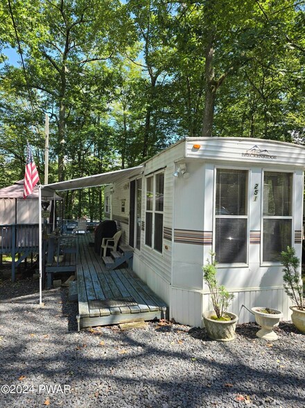 205 Forest Glen Dr Unit LOT 251, Milford, PA 18337