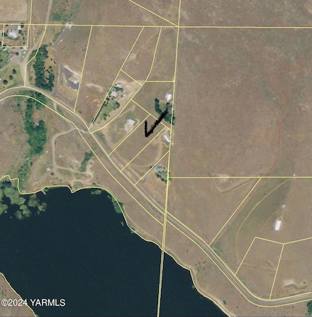 16145 N Wenas Rd, Selah, WA 98942