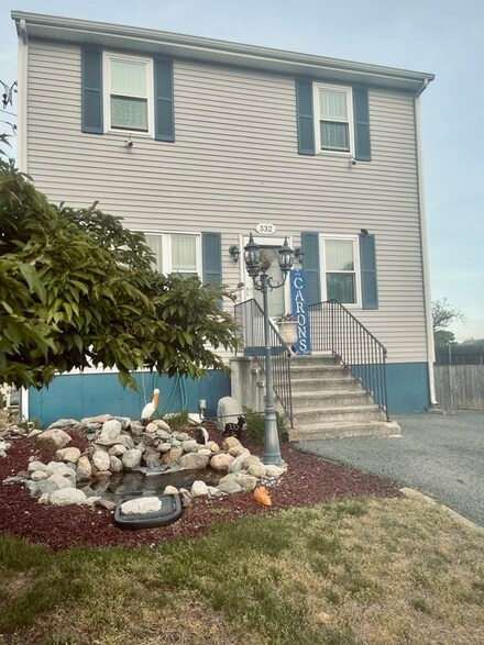 332 Jackson St, Fall River, MA 02721