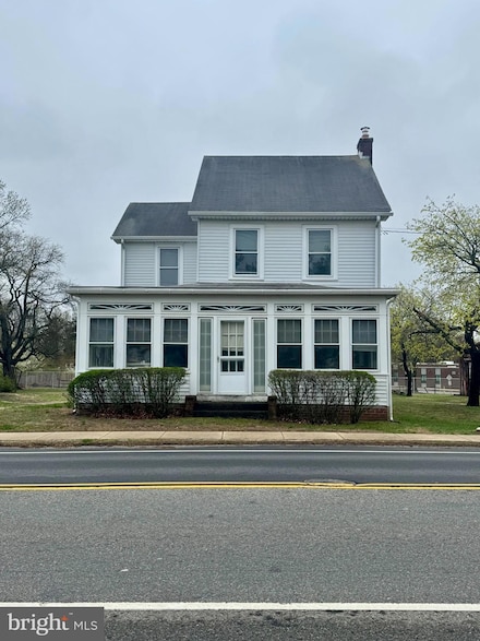 60 Hartford Rd, Delran, NJ 08075