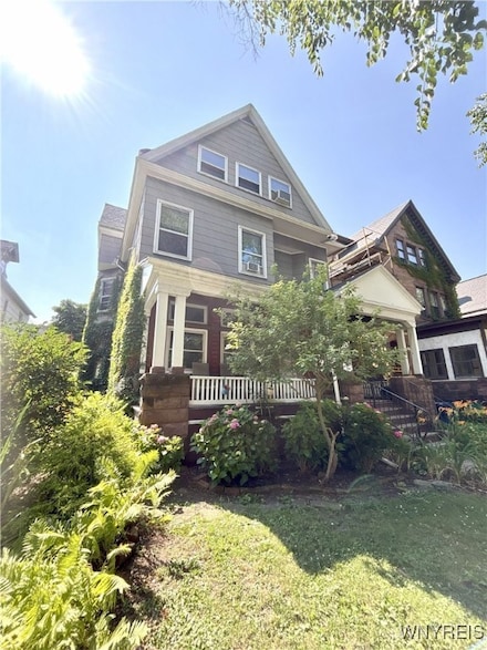 42 Richmond Ave, Buffalo, NY 14222