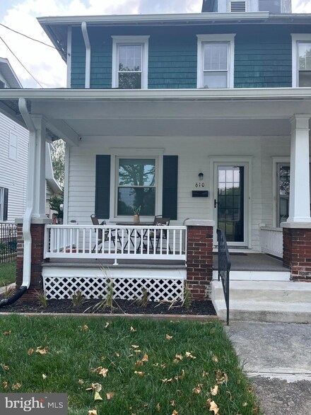 610 4th St, New Cumberland, PA 17070