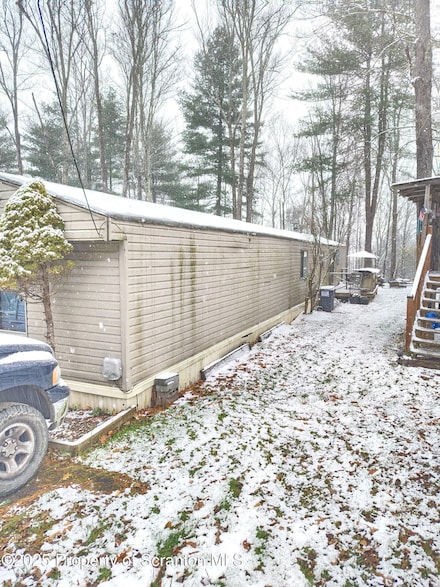 144 Old Loggers Rd, Factoryville, PA 18419