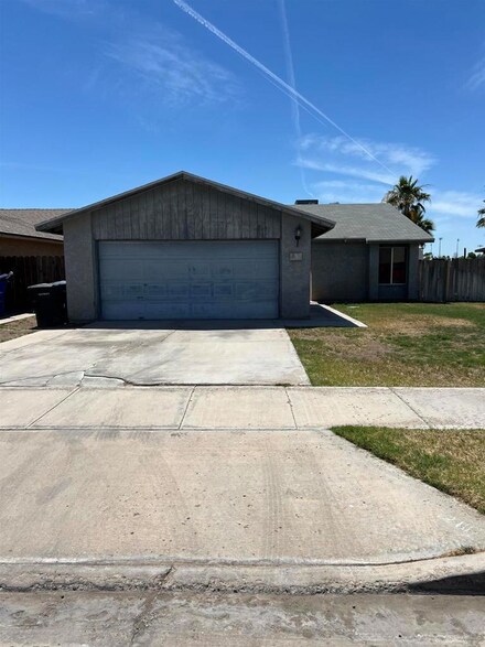 248 N 23rd St, El Centro, CA 92243