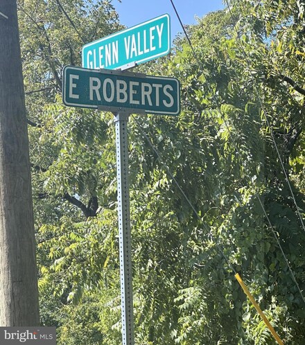 505 Glen Valley Dr, Norristown, PA 19401