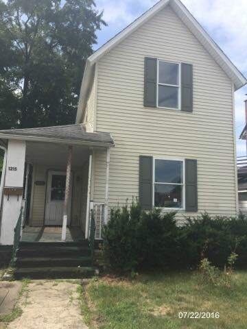 1215 W Marion St, Elkhart, IN 46516