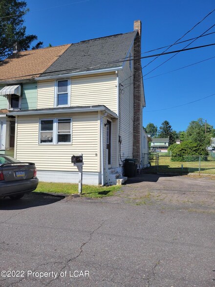 431 Old Cranberry Rd, Hazle Township, PA 18202