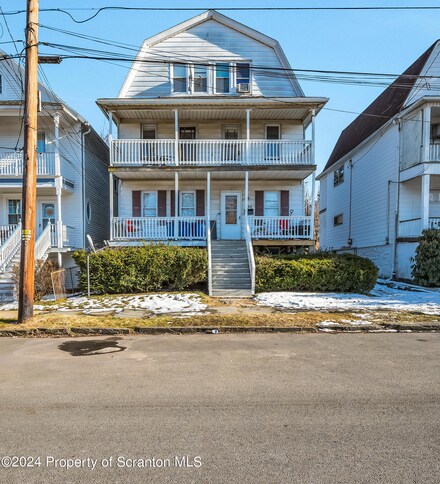 930 Sanderson Ave, Scranton, PA 18509