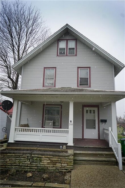 218 S Alexander St, Millersburg, OH 44654