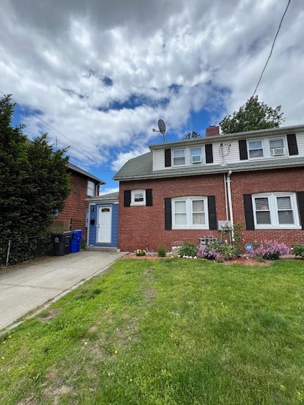 166 Roger Williams Ave, Rumford, RI 02916