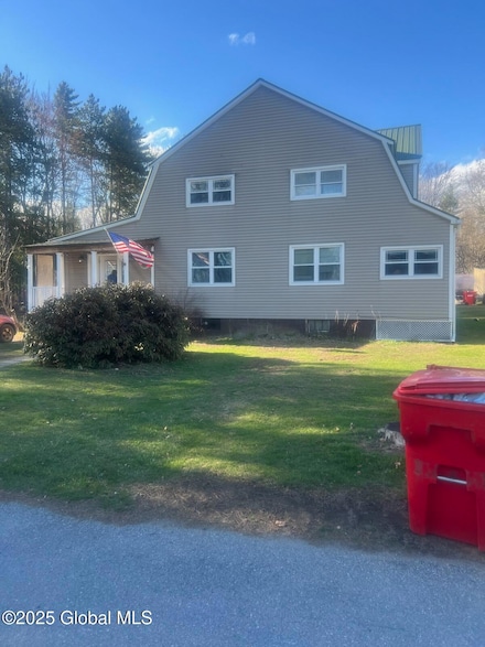 26 Republic St, Mineville, NY 12956