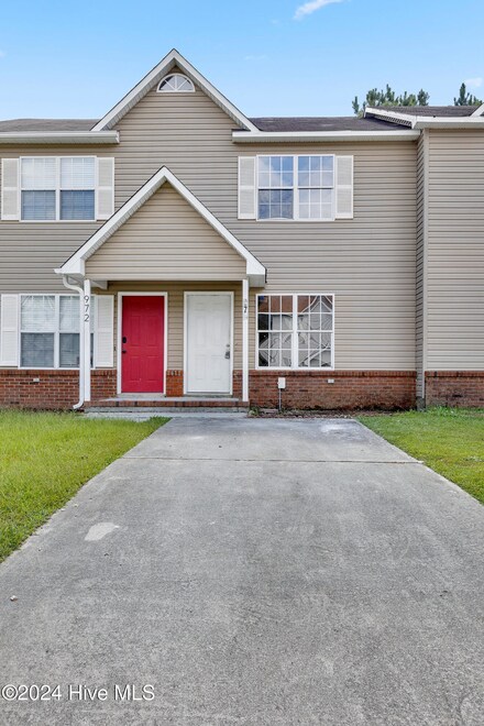 970 W Pueblo Dr, Jacksonville, NC 28546