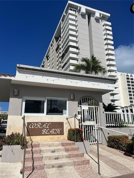 5859 Ave. Isla Verde Coral Beach Unit 112, Carolina, PR 00979