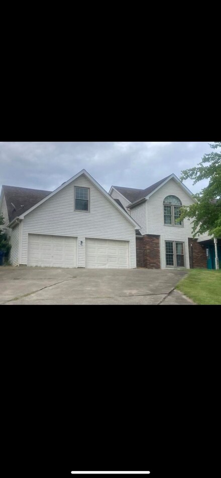 4905 Robin Hood Dr, Ashland, KY 41101
